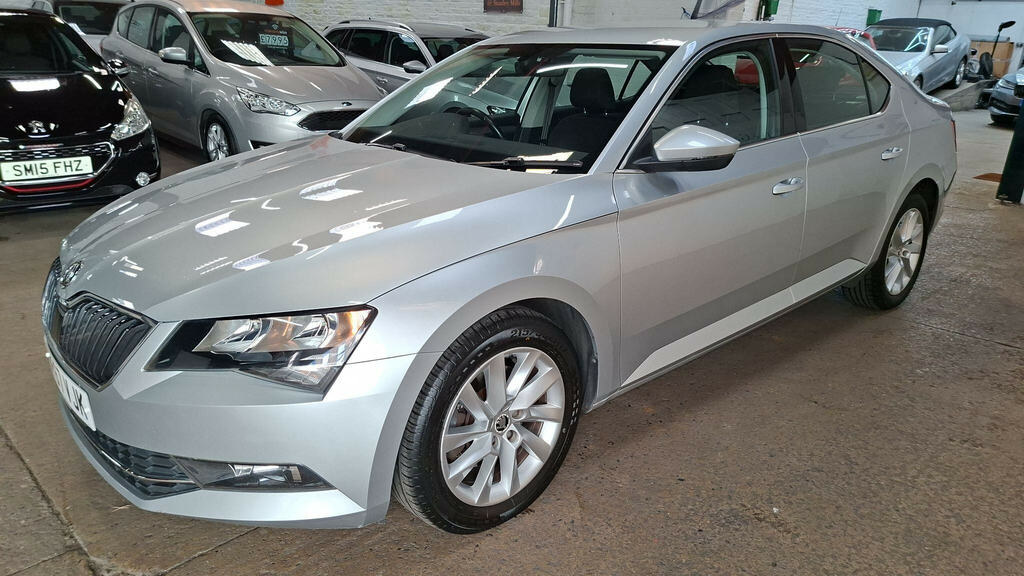 Skoda Superb 2.0 Tdi Se Dsg Euro 6 Ss Silver