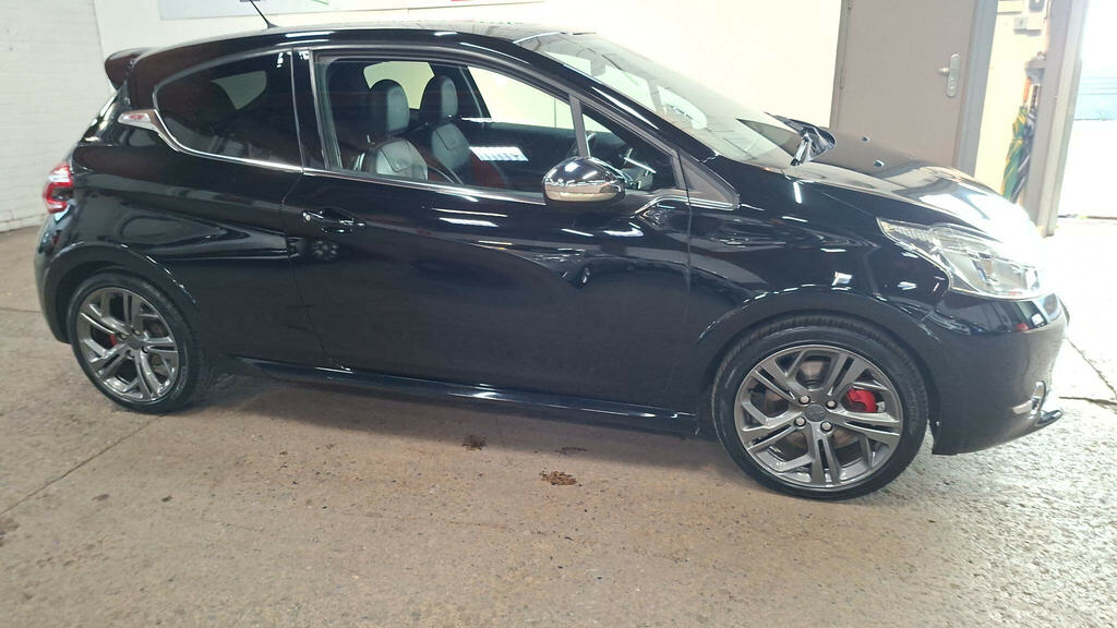 Peugeot 208 1.0 Puretech Active White #11