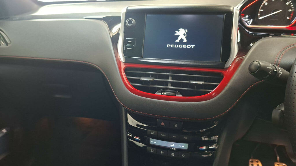 Peugeot 208 1.0 Puretech Active White #18