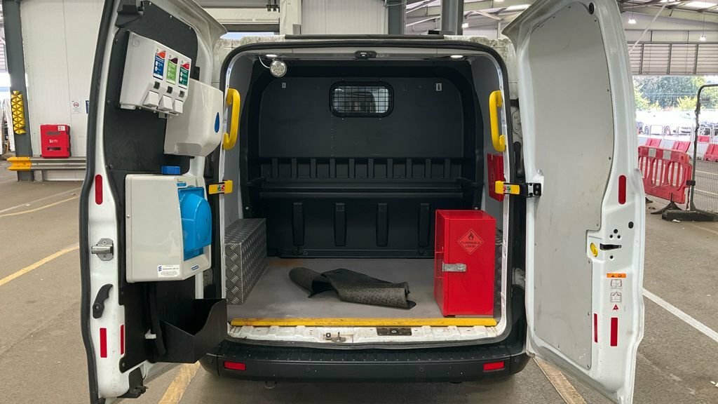 Ford Transit Custom Crew Van Double Cab L1 H1 Tdci 320 With Air Condit YR68SSU #5