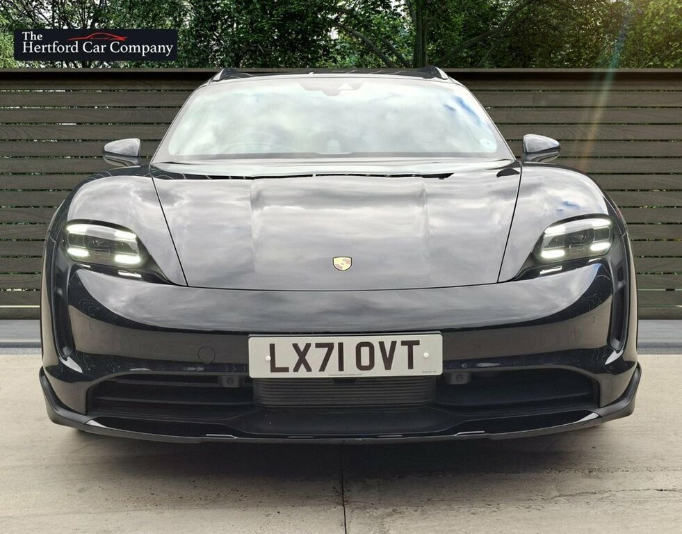 Porsche Taycan Estate Black #2
