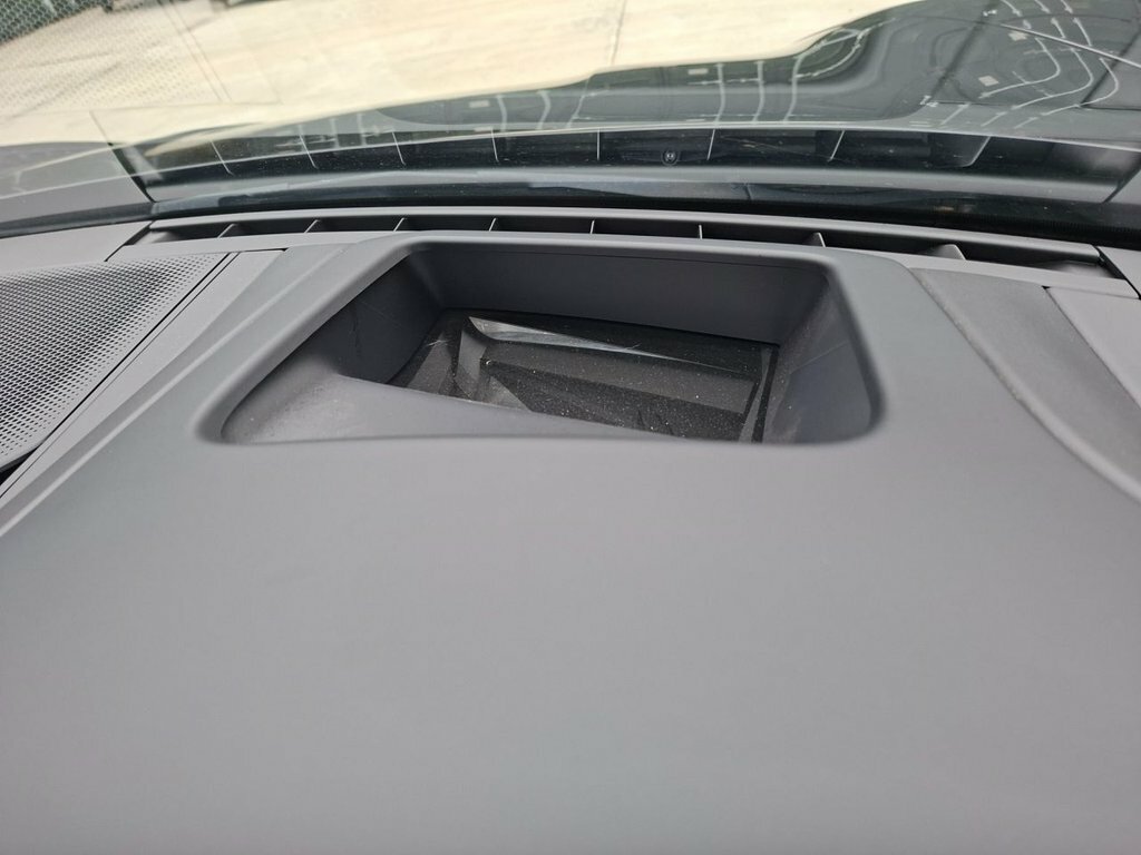 Porsche Taycan 420Kw 4S 93Kwh Grey #24