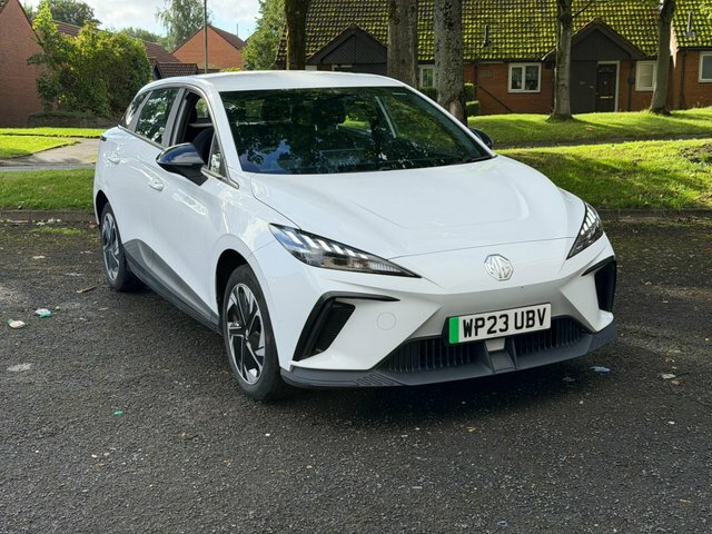 MG MG4 2023 51Kwh Se White