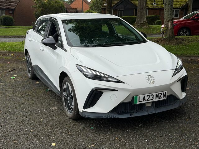 MG MG4 2023 64Kwh Se Long Range White