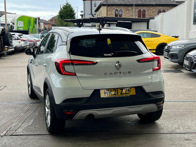 Renault Captur 2021 1.3 Tce Iconic Euro 6 Ss White #3