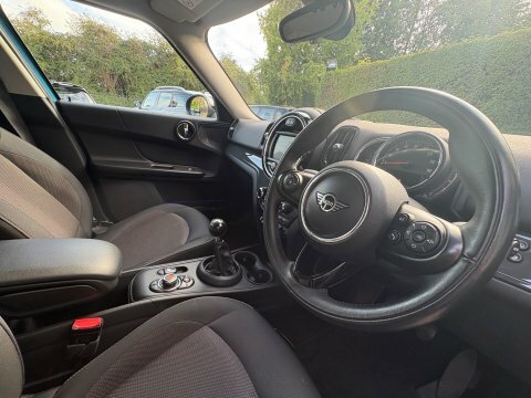 Mini Countryman 2019 69 Cooper Blue #3