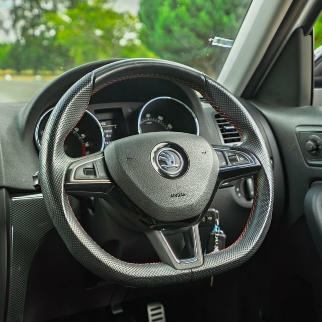 Skoda Yeti Suv Green #8
