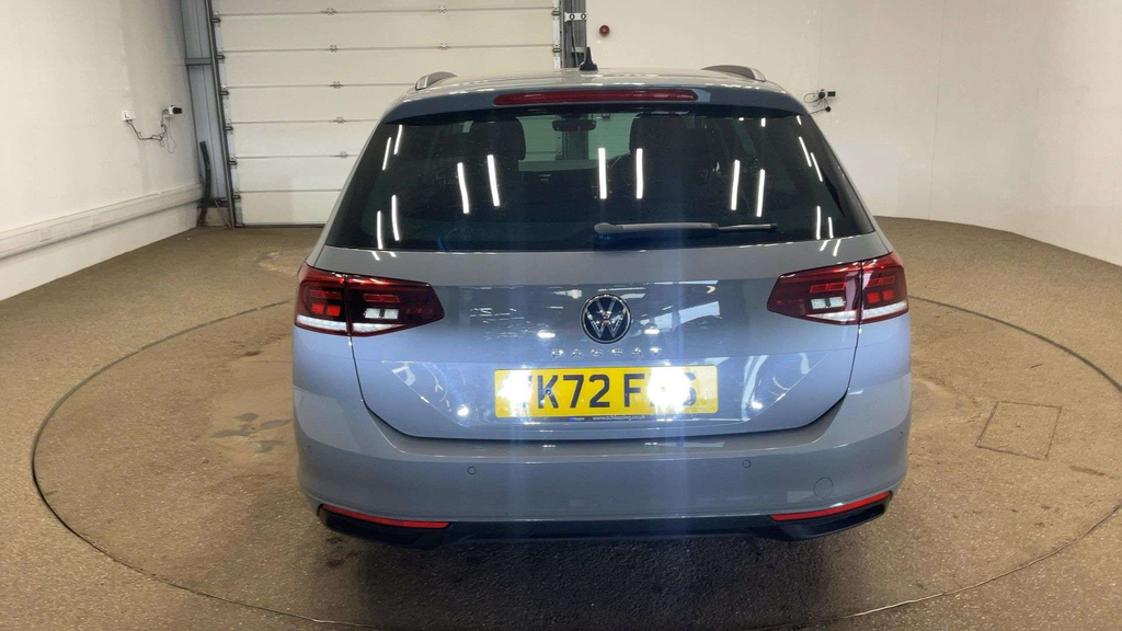 Volkswagen Passat Gte Advance Grey #12