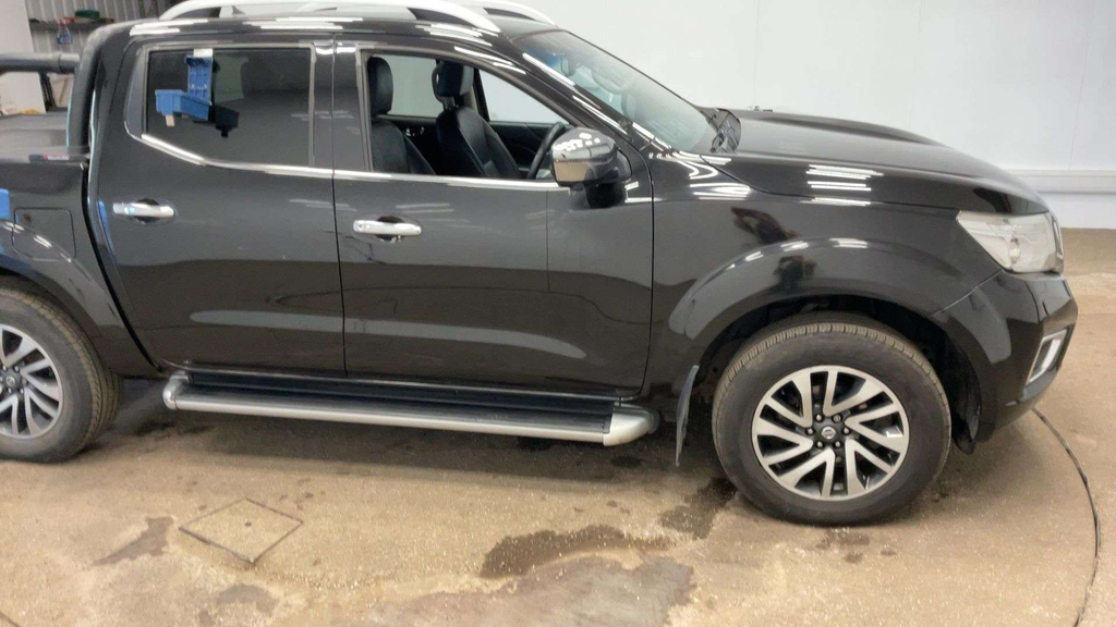 Nissan Navara Tekna Dci 4Wd  #2