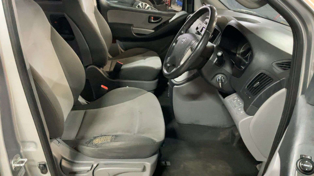 Hyundai I800 2.5 Crdi Se Red #7