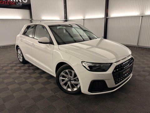 Audi A1 1.0 Tfsi 30 AM21BRS #2