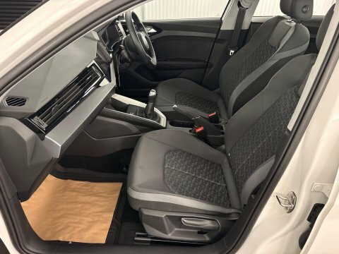 Audi A1 1.0 Tfsi 30 AM21BRS #5