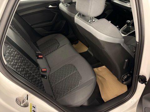 Audi A1 1.0 Tfsi 30 AM21BRS #6