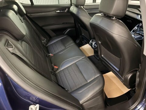 Alfa Romeo Stelvio 2.0T Nero Edizione  #5