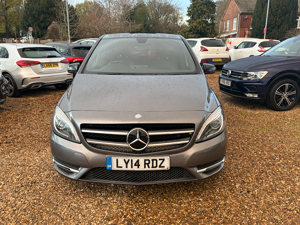 Mercedes-Benz B Class 1.5 L Cdi Blueefficiency Sport Grey #3