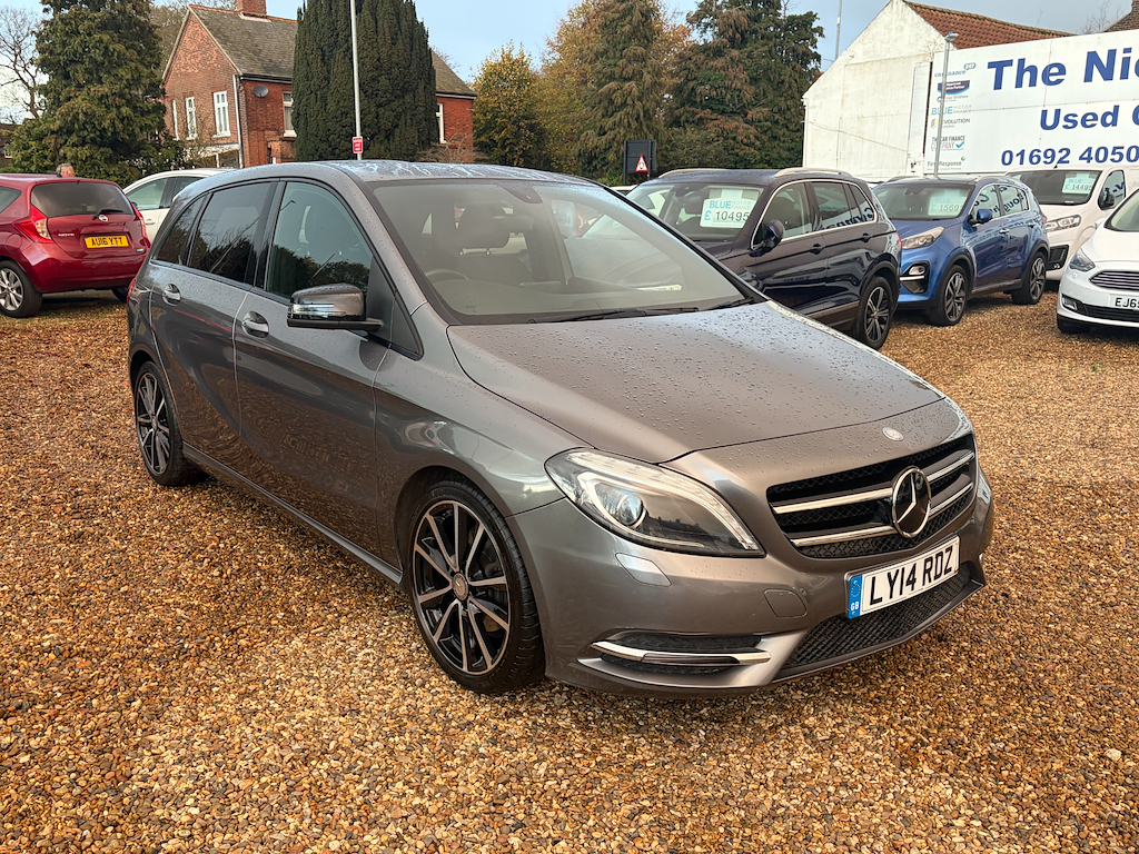 Mercedes-Benz B Class 1.5 L Cdi Blueefficiency Sport Grey #2