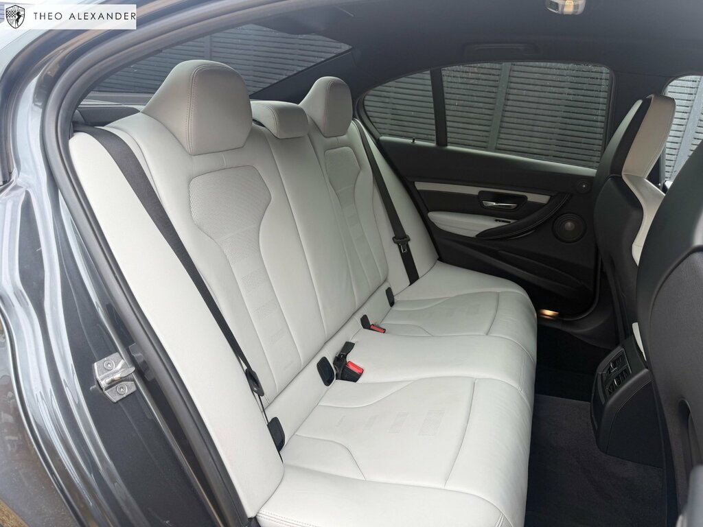 BMW M3 3.0 M3 Competition Package 444 Bhp White #16