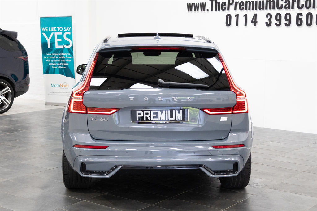 Volvo XC60 R-design Black #8