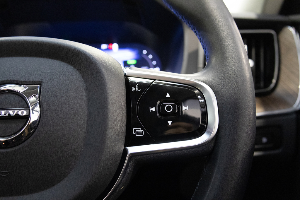 Volvo XC60 R-design Black #34