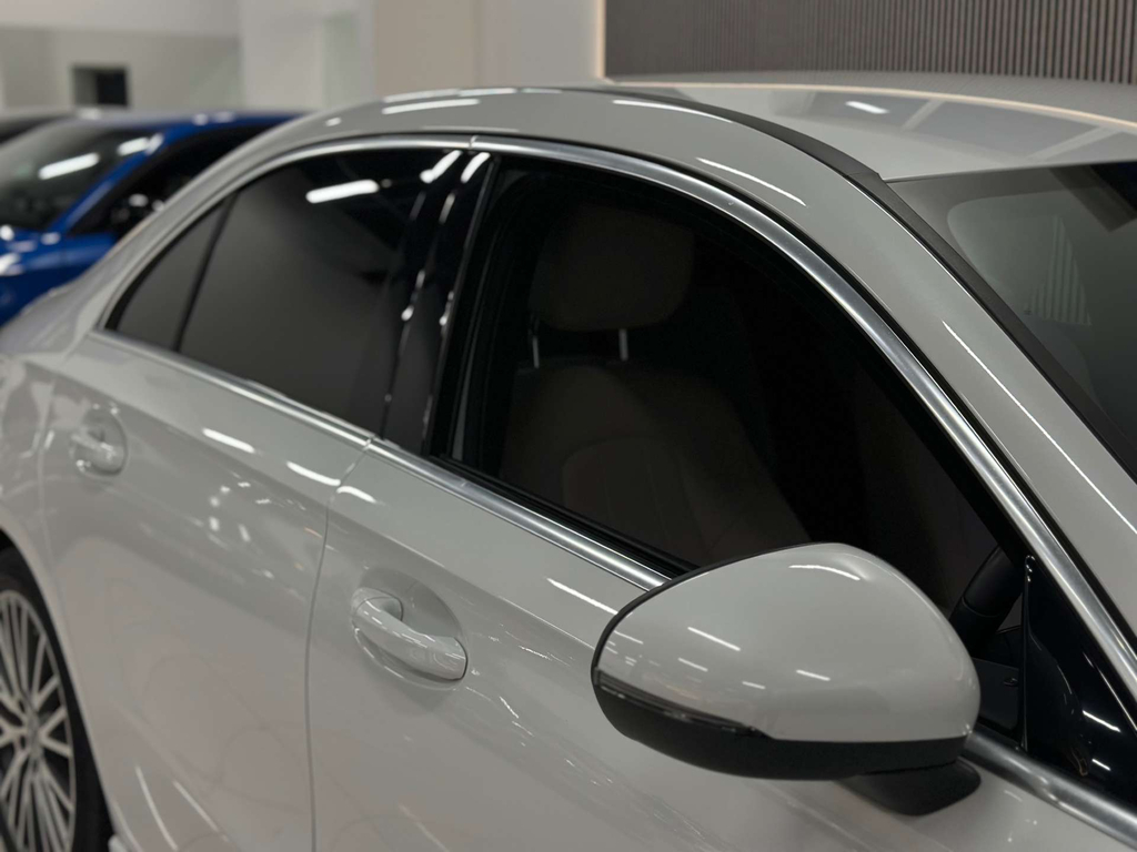 Mercedes-Benz A Class Hatchback White #18