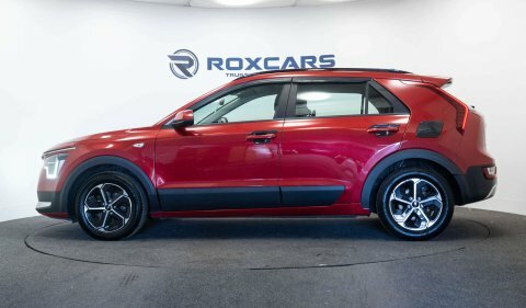 Kia Niro Suv Red #4