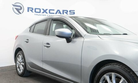 Mazda 3 2.0 Sport Black 118 Bhp Red #11