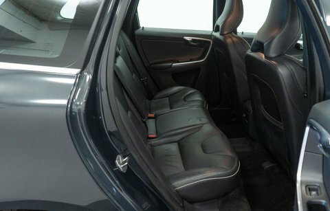 Volvo XC60 2015 15 D5 White #27