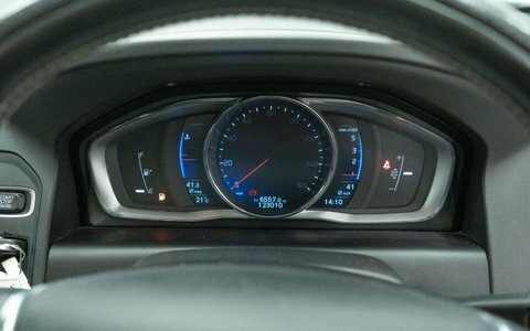 Volvo XC60 2015 15 D5 White #22