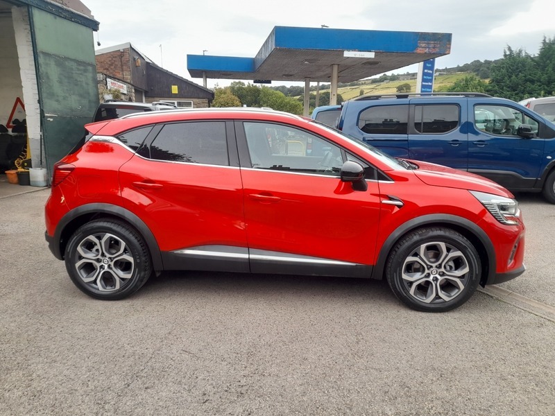 Renault Captur Techno E-tech Full Hybrid Red #3