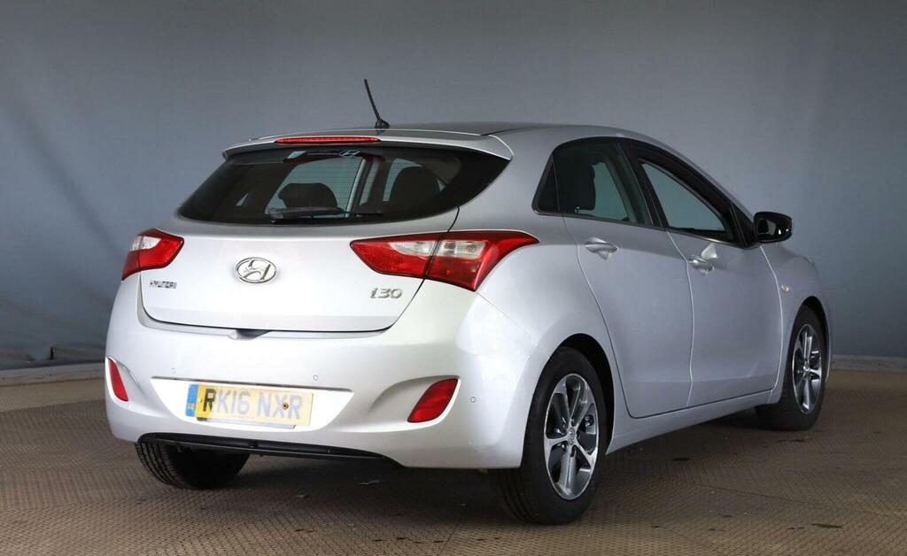 Hyundai I30 1.6 Se Euro 6 Silver #2