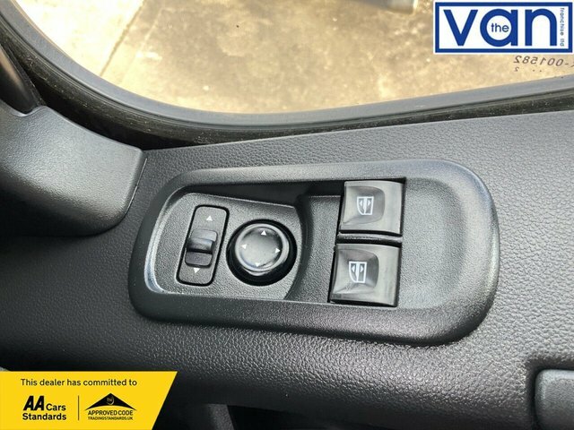 Nissan InterStar Interstar Tekna Dci White #28