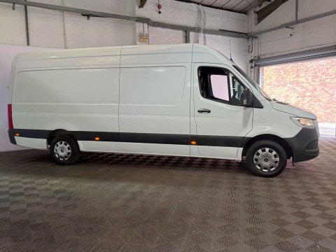 Mercedes-Benz Sprinter 2023 23 2.0 White #4