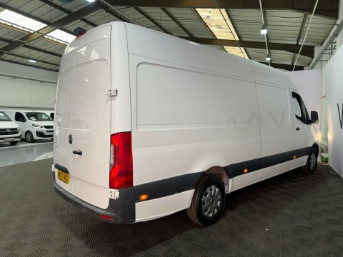 Mercedes-Benz Sprinter 2023 23 2.0 White #5