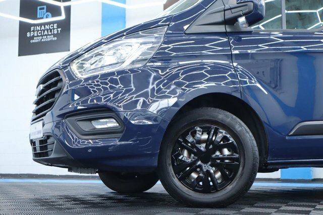 Ford Transit Custom Mpv LD18TXA White #6