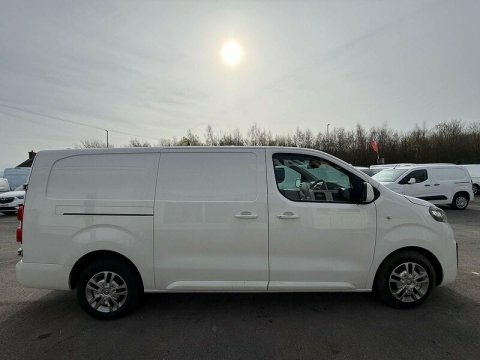 Vauxhall Vivaro 1.5 Vivaro 2900 DV20NPA White #4