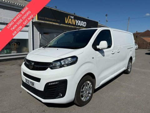 Vauxhall Vivaro 1.5 Vivaro 2900 White
