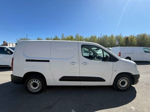 Vauxhall Combo 1.5 Combo 2300 White #4