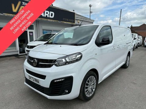 Vauxhall Vivaro 1.5 Vivaro F2900 White