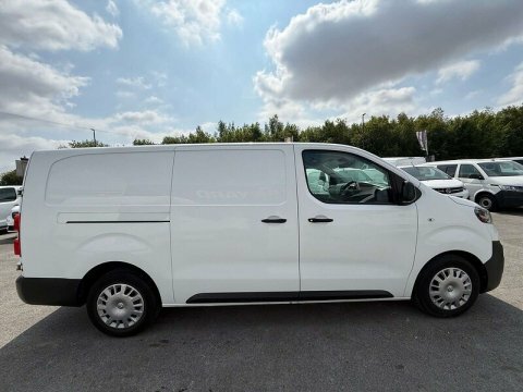 Vauxhall Vivaro 1.5 Vivaro 2900 DV20NMF White #2