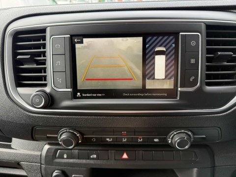 Vauxhall Vivaro 2L Pro 6Dr White #14