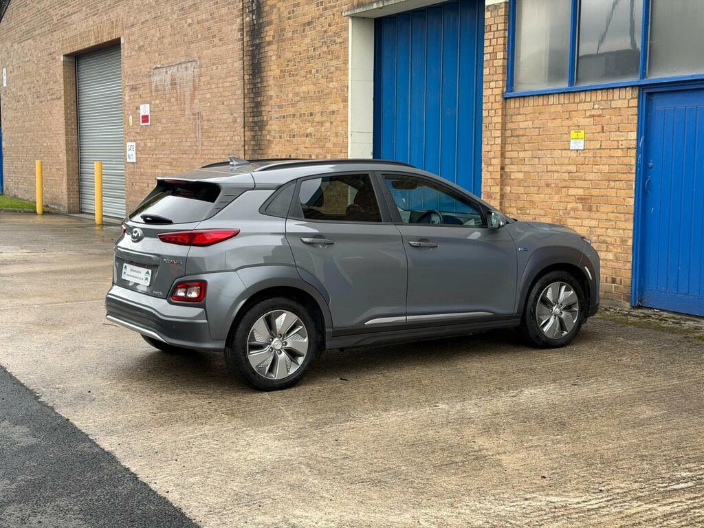 Hyundai Kona Hatchback Blue #48
