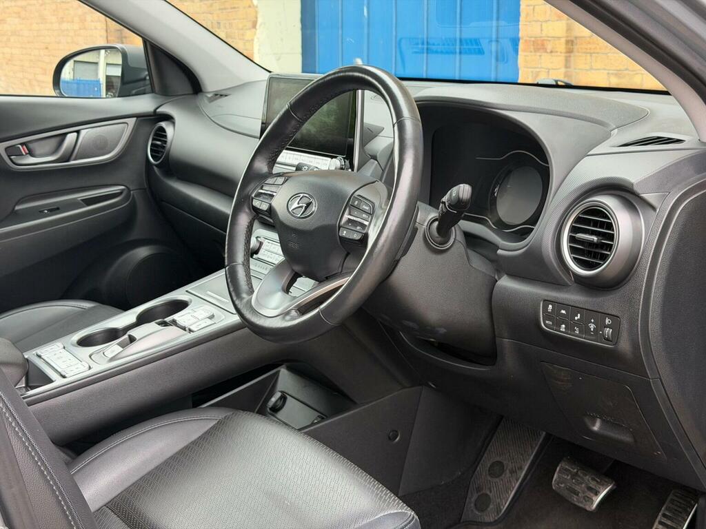 Hyundai Kona Hatchback Blue #17