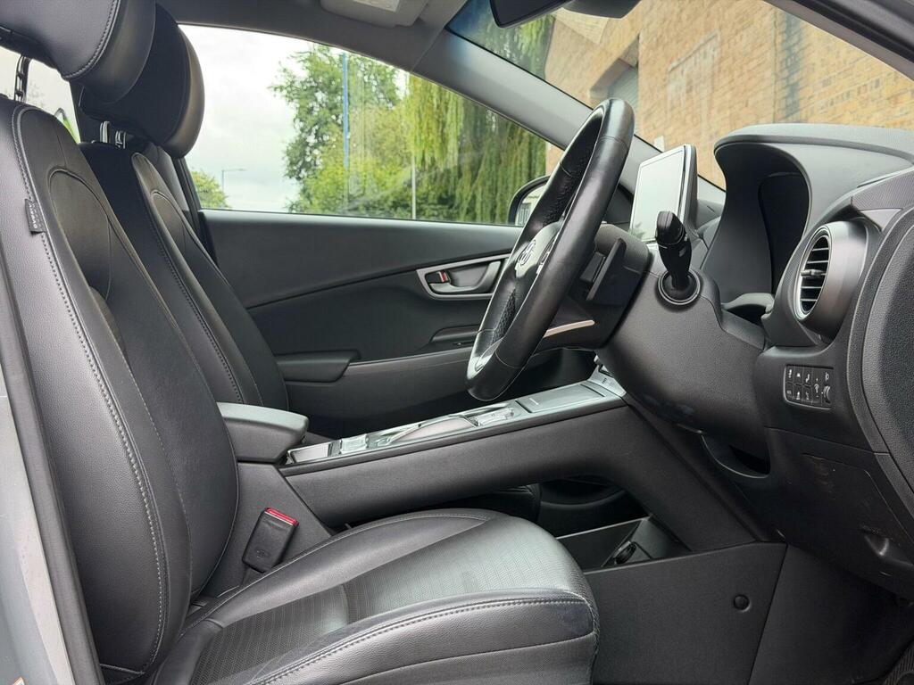 Hyundai Kona Hatchback Blue #18