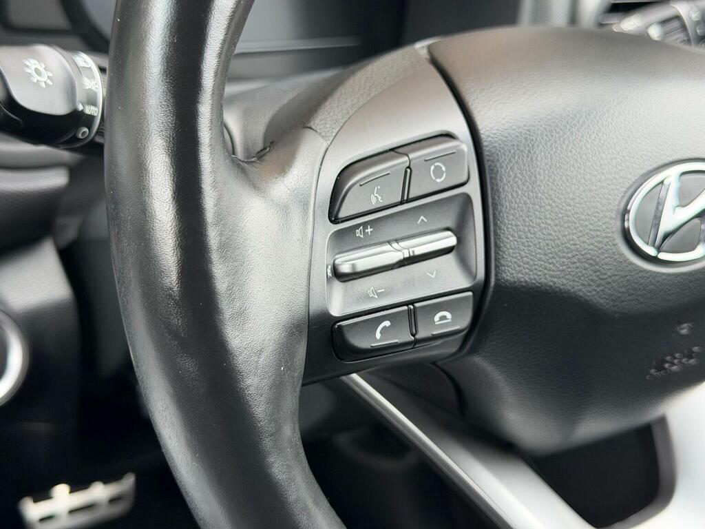 Hyundai Kona Hatchback Blue #25