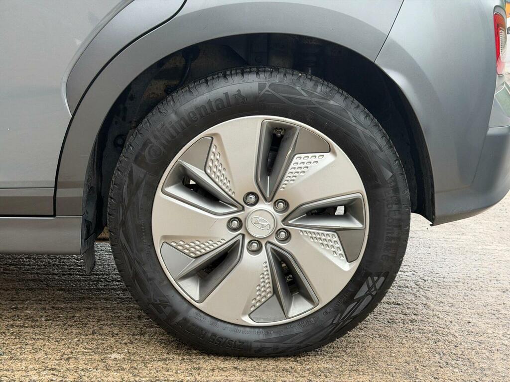 Hyundai Kona Hatchback Blue #44