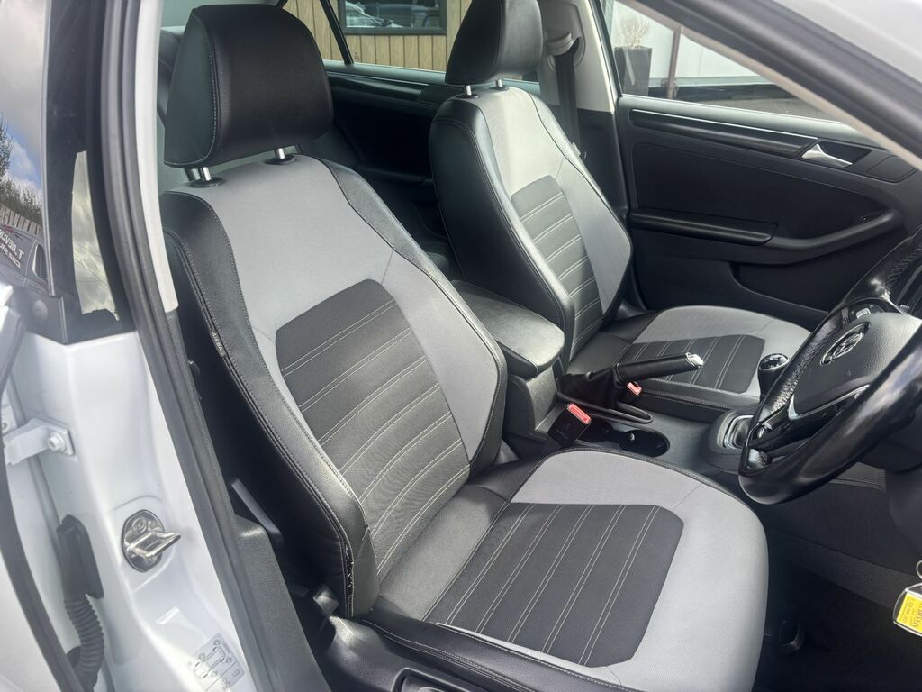 Volkswagen Jetta 2L S Grey #11