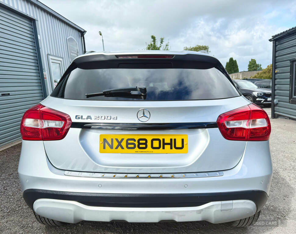 Mercedes-Benz GLA Class Gla 200D Se Executive Silver #4