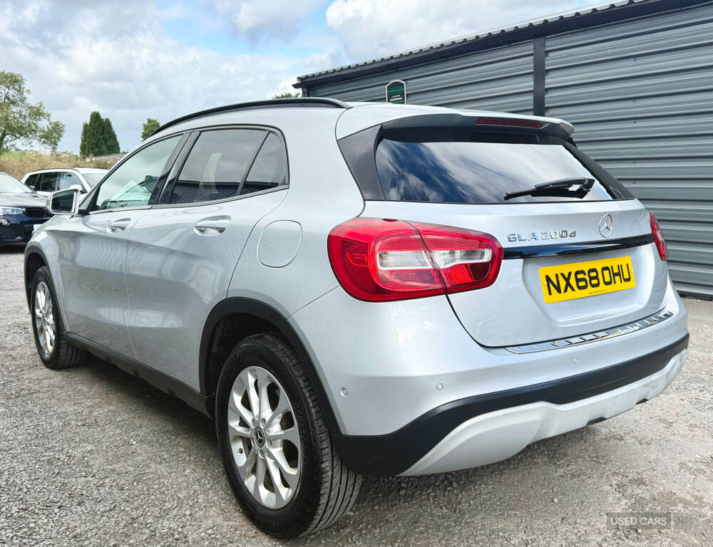 Mercedes-Benz GLA Class Gla 200D Se Executive Silver #6