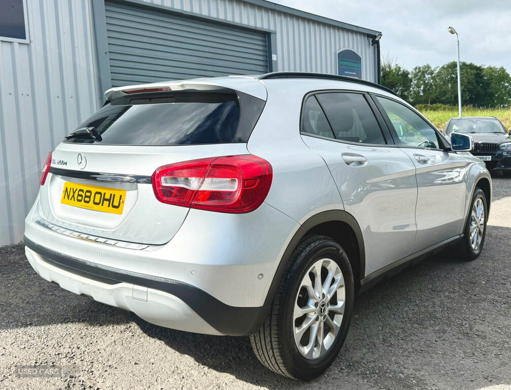 Mercedes-Benz GLA Class Gla 200D Se Executive Silver #3