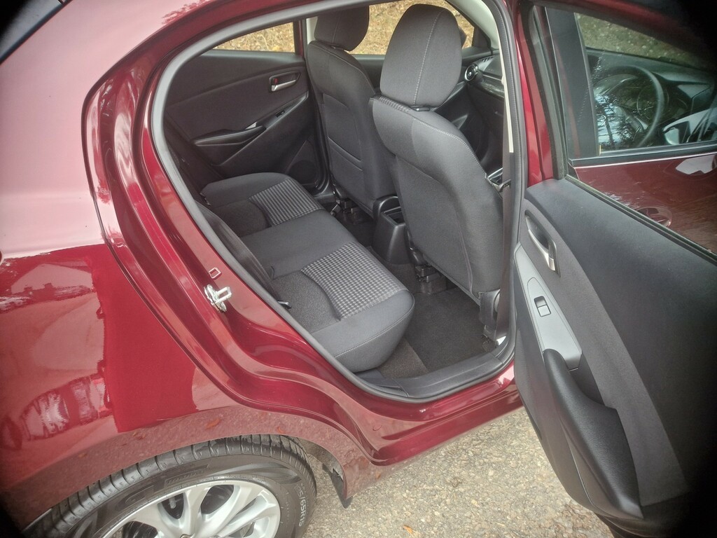 Mazda 2 1.5 75 Se-l White #7